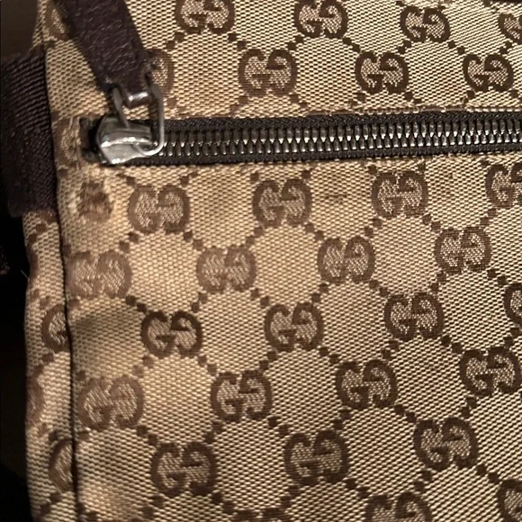 Gucci Bum Bag. - Picture 10 of 13